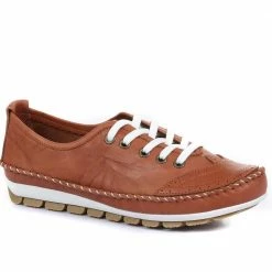 Pavers Wide Fit Leather Lace-Up Sneakers / 317 969