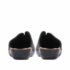 Fly Flot Wide Fit Slip On Clogs - FLY30005 / 315 800