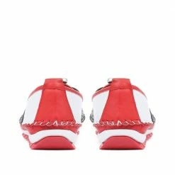 Pavers Wide Fit Casual Leather Pump - SIMIN31007 / 318 339 Flat