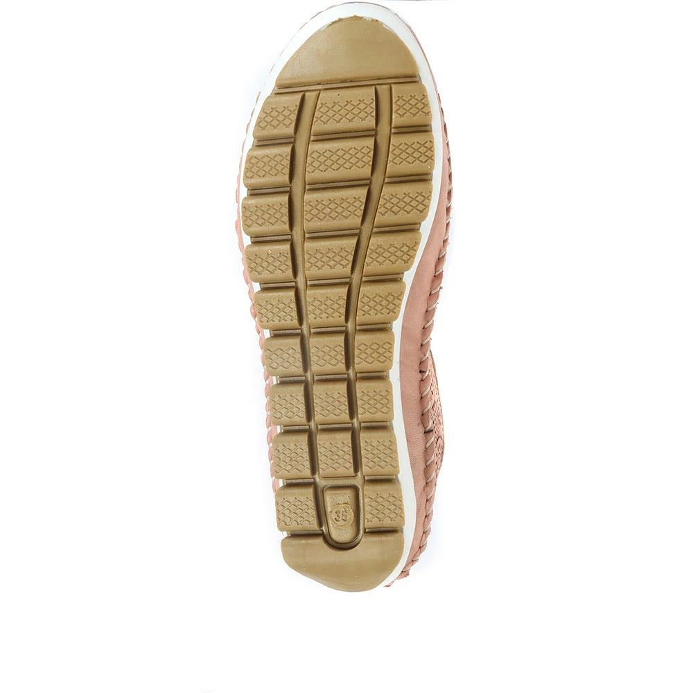 Pavers Wide Fit Leather-Lace Up Sneakers / 320 597 13 Pavers Wide Fit Leather-Lace Up Sneakers / 320 597