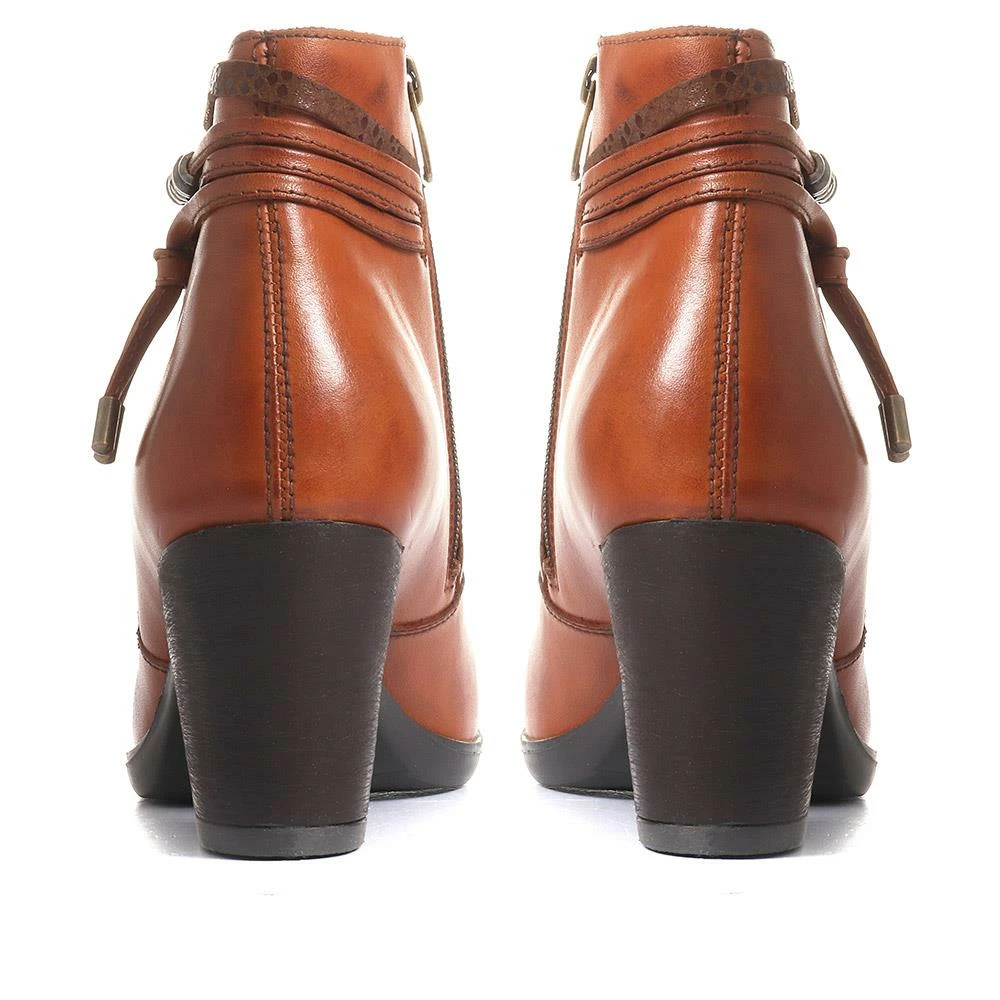 Pavers Leather Heeled Ankle Boot - VED34001 / 320 366 20 Pavers Leather Heeled Ankle Boot - VED34001 / 320 366