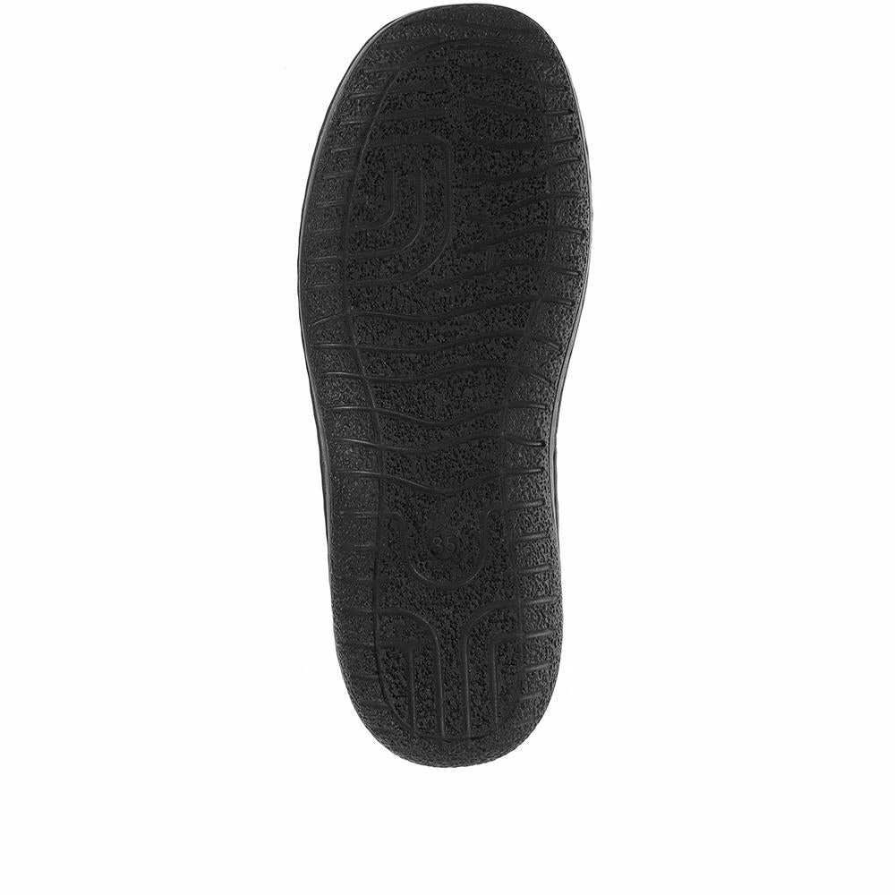 Pavers Wide-Fit Leather Slip-On Shoes - DRTMA35013 / 322 103 10 Pavers Wide-Fit Leather Slip-On Shoes - DRTMA35013 / 322 103