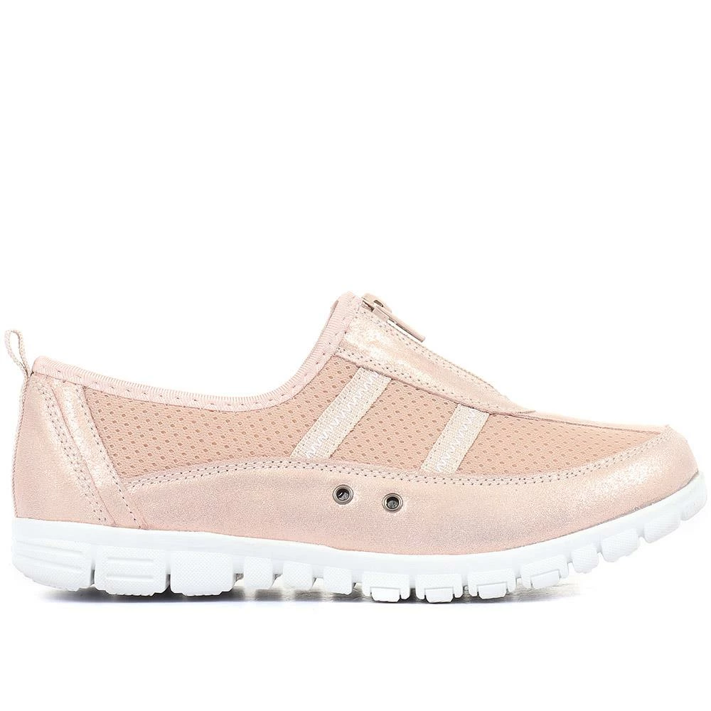 Pavers Lightweight Slip-On Trainer - BRK31051 / 317 471 Sneakers 18 Pavers Lightweight Slip-On Trainer - BRK31051 / 317 471 Sneakers