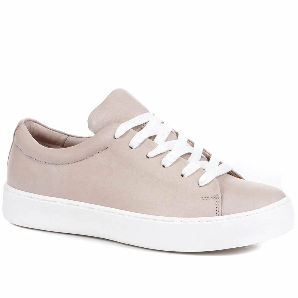 Pavers Sneakers Leather Lace-Up Trainers - ULUTA35001 / 321 761 1 Pavers Sneakers Leather Lace-Up Trainers - ULUTA35001 / 321 761