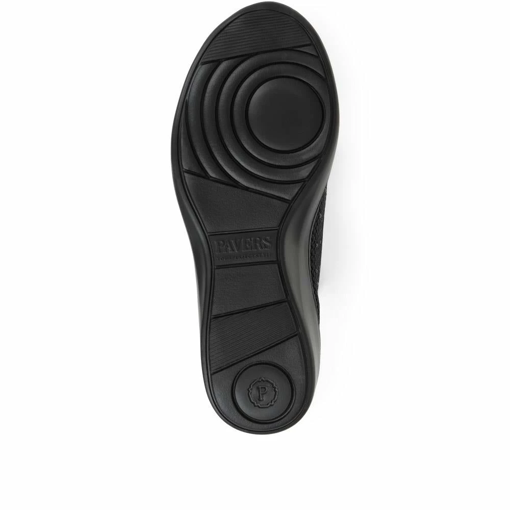 Pavers Wide Fit Trainer Pumps - BRK35069 / 321 930 7 Pavers Wide Fit Trainer Pumps - BRK35069 / 321 930