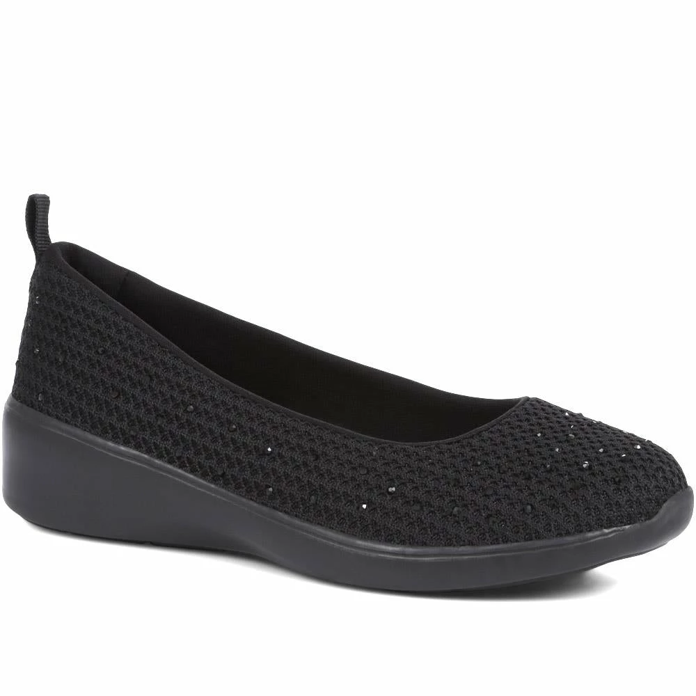 Pavers Wide Fit Trainer Pumps - BRK35069 / 321 930 1 Pavers Wide Fit Trainer Pumps - BRK35069 / 321 930