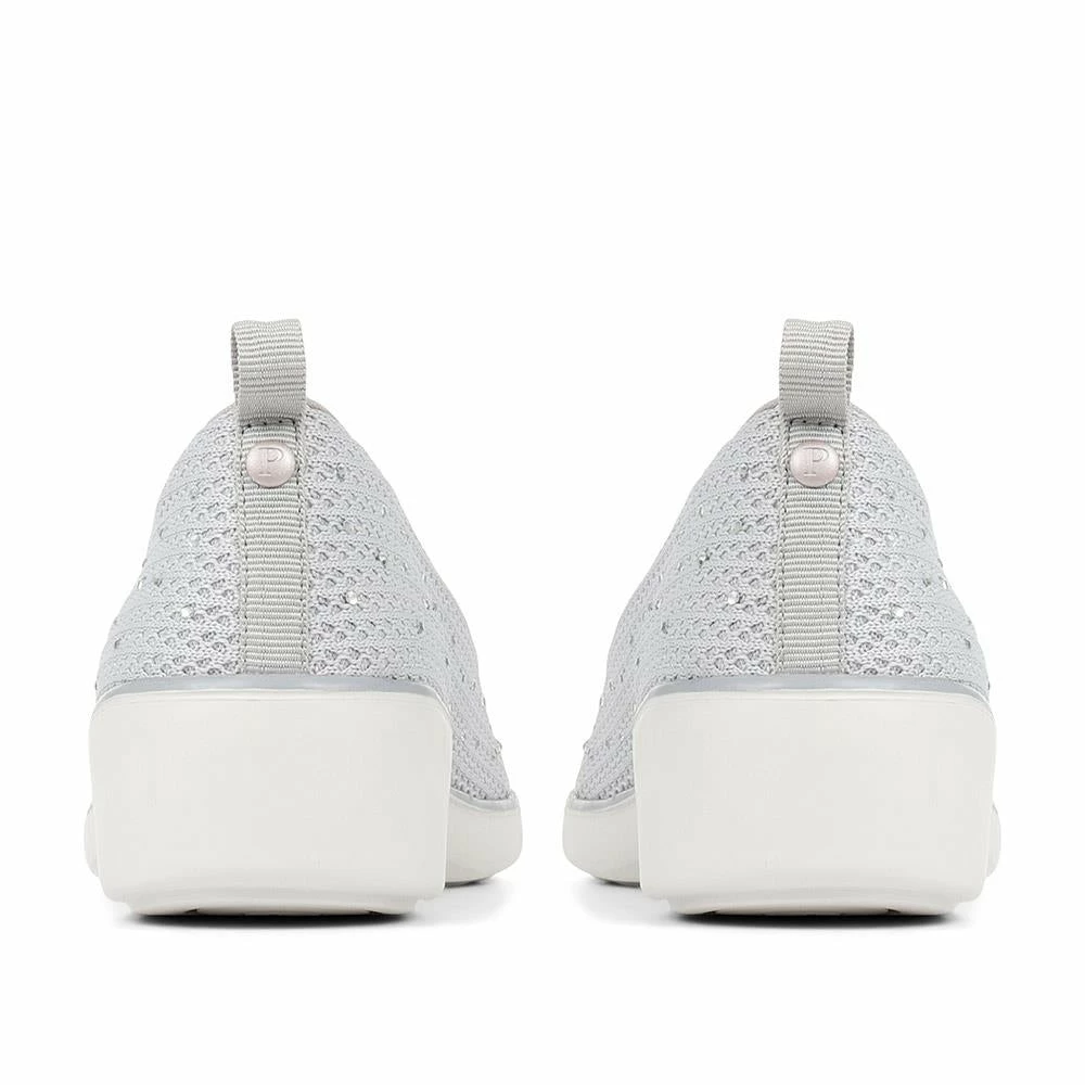 Pavers Wide Fit Trainer Pumps - BRK35069 / 321 930 10 Pavers Wide Fit Trainer Pumps - BRK35069 / 321 930