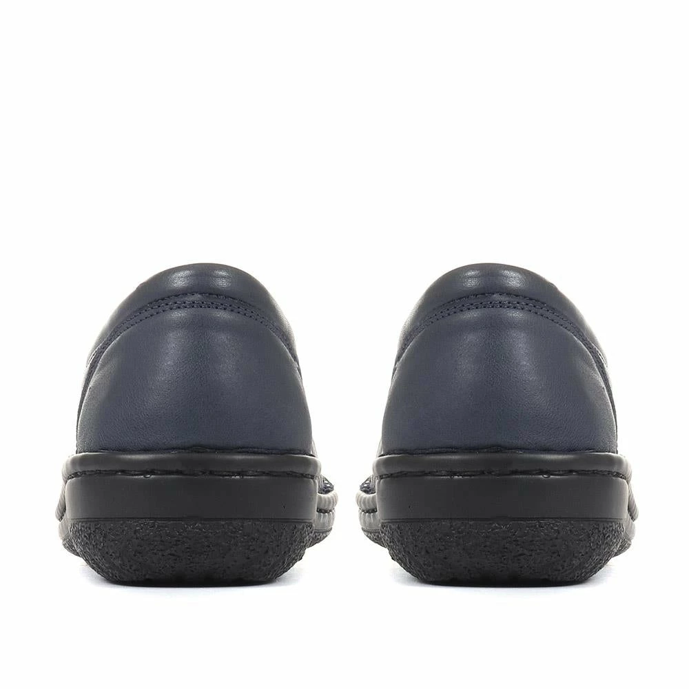 Pavers Slip-On Leather Shoes - DRTMA35011 / 322 102 9 Pavers Slip-On Leather Shoes - DRTMA35011 / 322 102