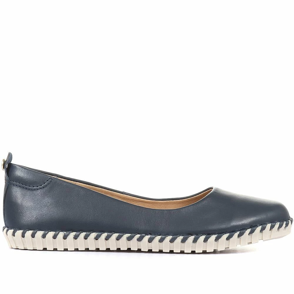 Pavers Leather Ballet Pump - BOT33011 / 319 900 8 Pavers Leather Ballet Pump - BOT33011 / 319 900