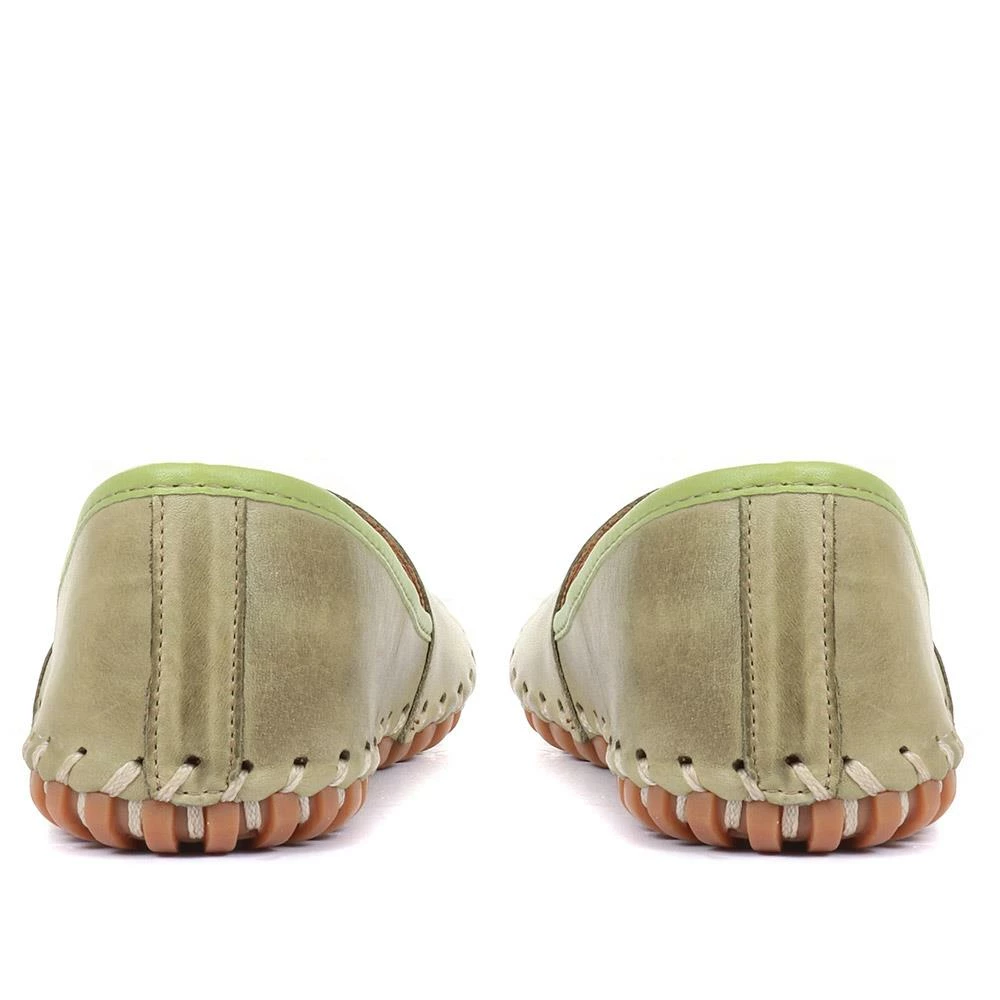 Ladies White Leather Loafers By Pavers - KARY25006 / 309 827 / 309 827 19 Ladies White Leather Loafers By Pavers - KARY25006 / 309 827 / 309 827