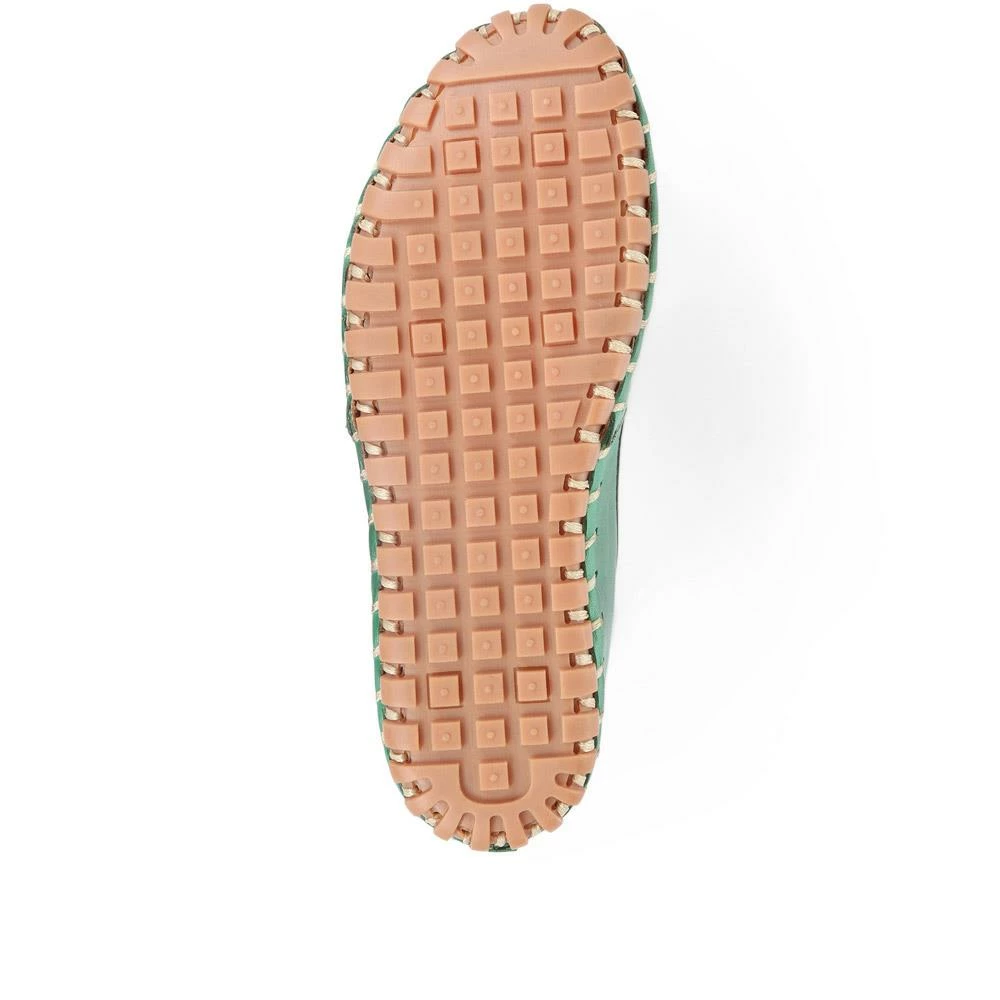 Ladies White Leather Loafers By Pavers - KARY25006 / 309 827 / 309 827 25 Ladies White Leather Loafers By Pavers - KARY25006 / 309 827 / 309 827