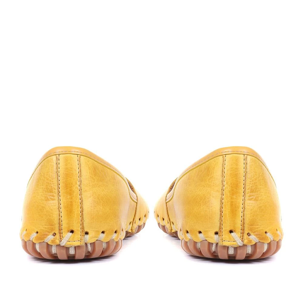 Ladies White Leather Loafers By Pavers - KARY25006 / 309 827 / 309 827 31 Ladies White Leather Loafers By Pavers - KARY25006 / 309 827 / 309 827