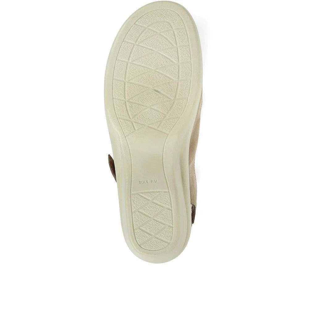 Pavers Fully Adjustable Leather Sandals - POLY35003 / 321 698 7 Pavers Fully Adjustable Leather Sandals - POLY35003 / 321 698