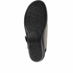 Pavers Fully Adjustable Leather Sandals - POLY35003 / 321 698 21 Pavers Fully Adjustable Leather Sandals - POLY35003 / 321 698