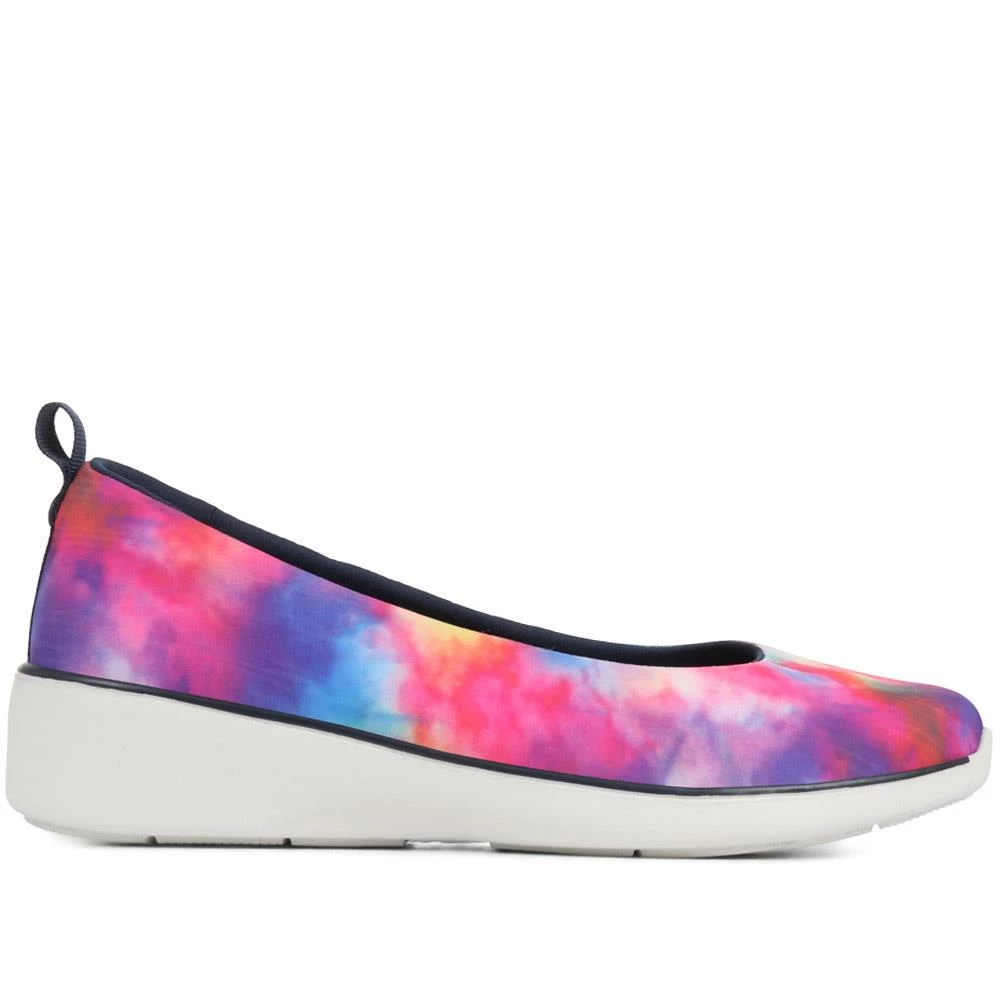 Pavers Wide Fit Trainer Pumps - BRK35071 / 321 931 4 Pavers Wide Fit Trainer Pumps - BRK35071 / 321 931