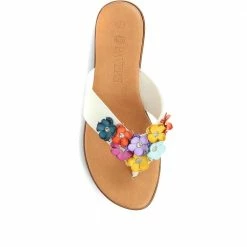 Pavers Embellished Toe Post Sandals - CLUBS35001 / 321 719 16 Pavers Embellished Toe Post Sandals - CLUBS35001 / 321 719
