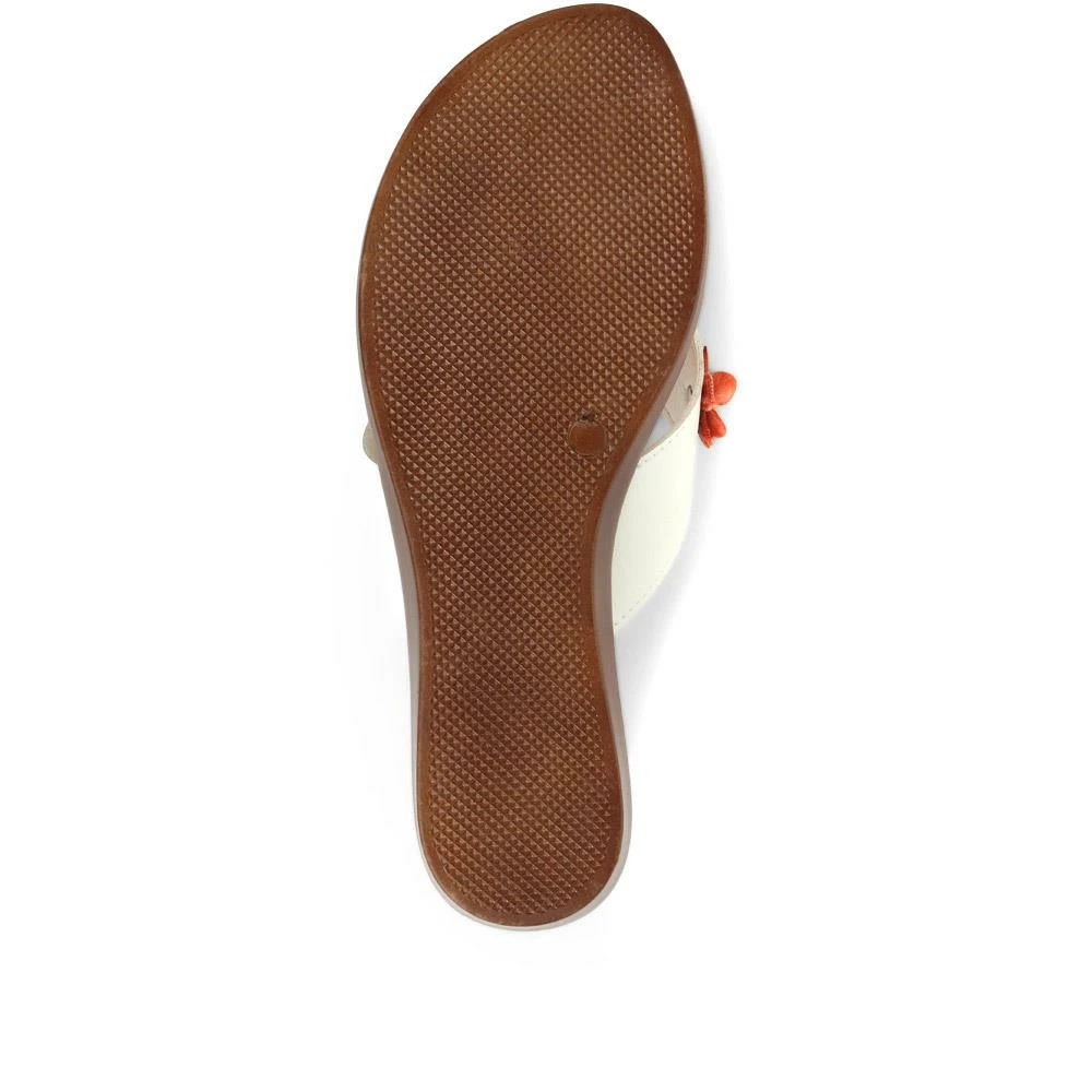 Pavers Embellished Toe Post Sandals - CLUBS35001 / 321 719 7 Pavers Embellished Toe Post Sandals - CLUBS35001 / 321 719