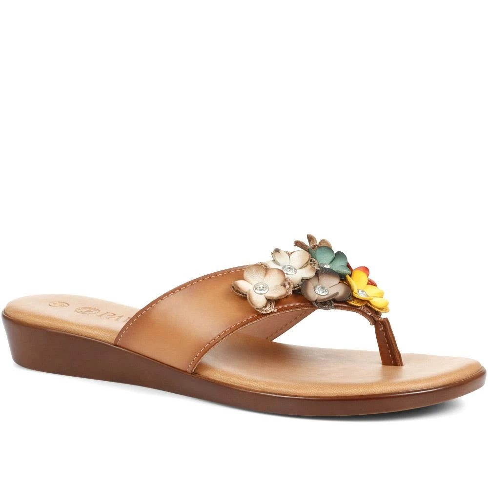 Pavers Embellished Toe Post Sandals - CLUBS35001 / 321 719 1 Pavers Embellished Toe Post Sandals - CLUBS35001 / 321 719