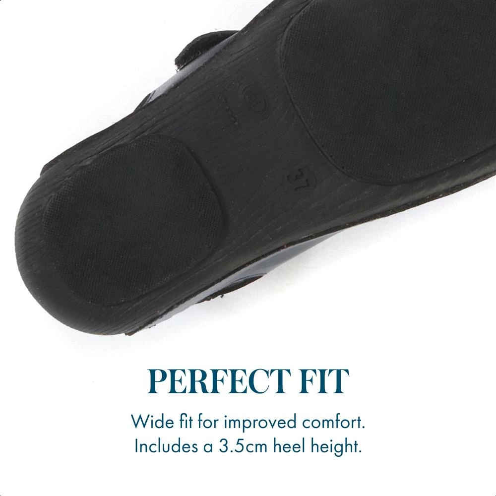 Pavers Flat Wide Fit Touch-Fasten Sandals - MUY1509 / 124 091 67 Pavers Flat Wide Fit Touch-Fasten Sandals - MUY1509 / 124 091