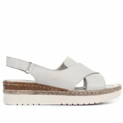 Pavers Leather Cross-Over Sandals - MKOC33005 / 320 053