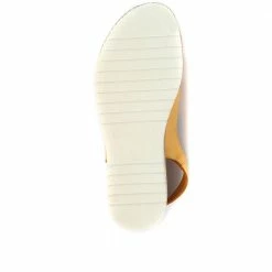 Pavers Leather Cross-Over Sandals - MKOC33005 / 320 053