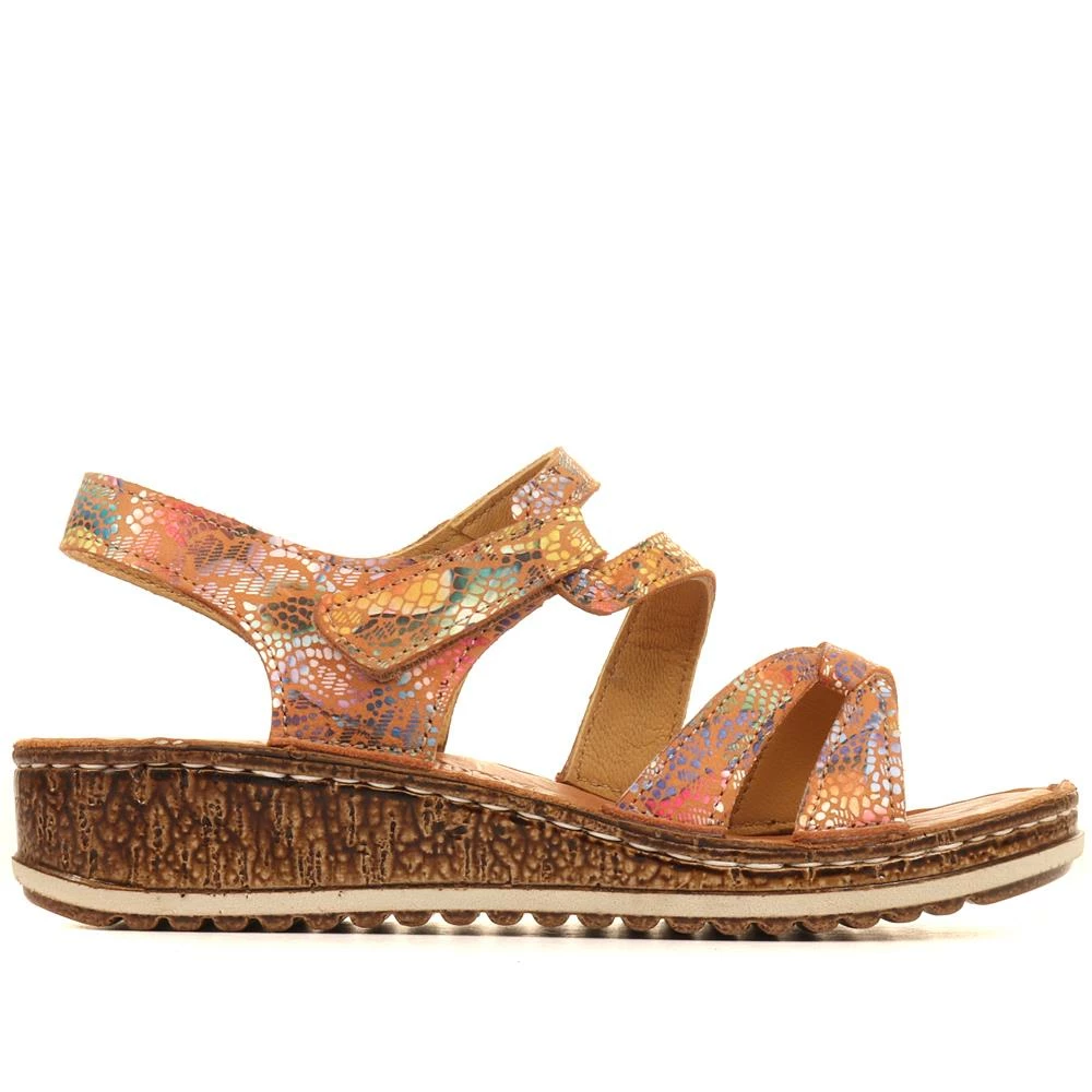 Pavers Touch-Fasten Strappy Sandals - CAY35021 / 322 151 7 Pavers Touch-Fasten Strappy Sandals - CAY35021 / 322 151