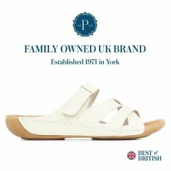 Pavers Wide Fit Adjustable Sandals - MUY1510 / 124 092 101 Pavers Wide Fit Adjustable Sandals - MUY1510 / 124 092