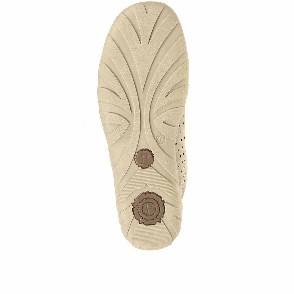 Pavers Sneakers Lightweight Lace-Up Trainers - WBINS35112 / 321 934 6 Pavers Sneakers Lightweight Lace-Up Trainers - WBINS35112 / 321 934