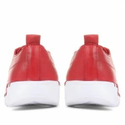 Kinloch Slip-On Leather Trainers - ELILE35501 / 322 300 19 Kinloch Slip-On Leather Trainers - ELILE35501 / 322 300