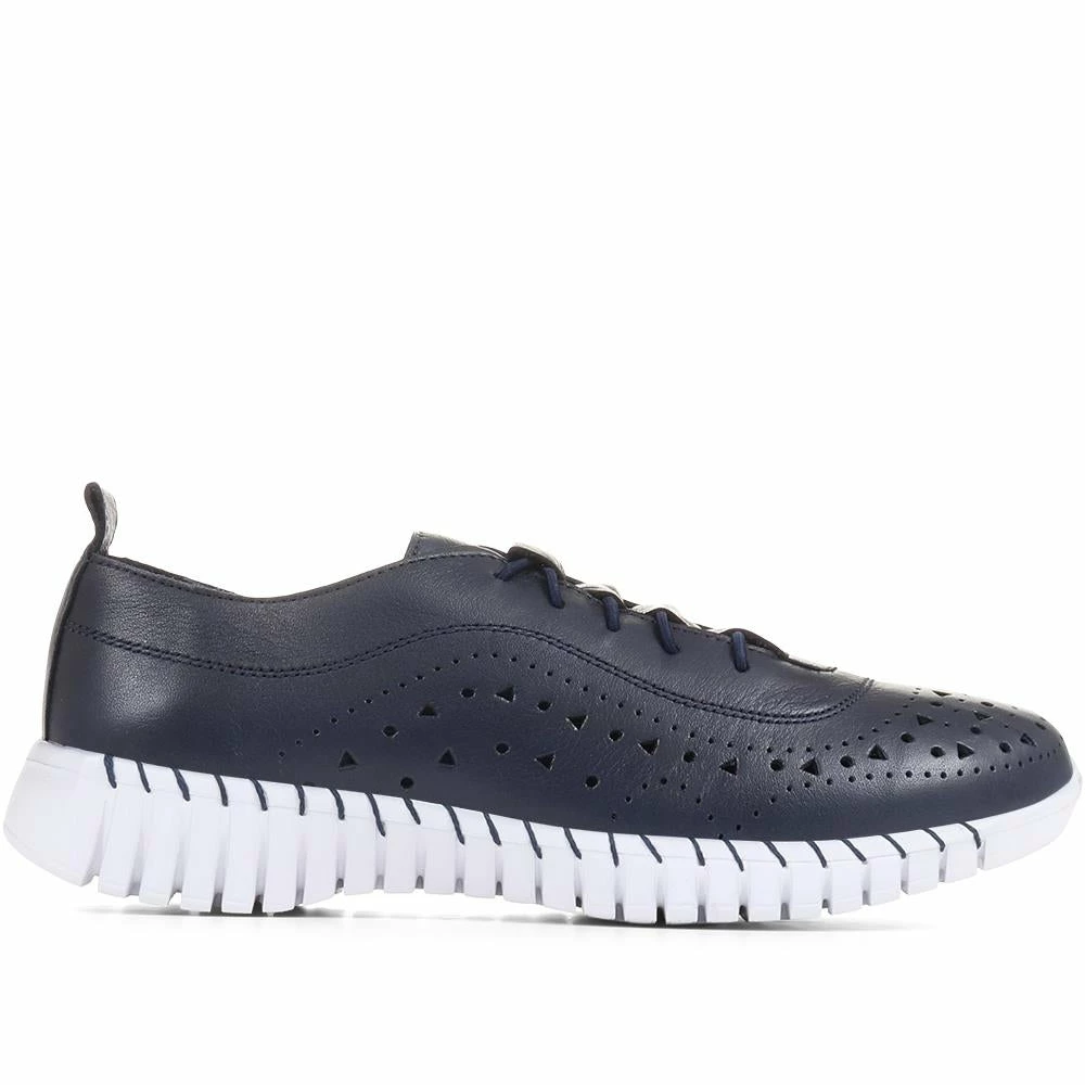 Kinloch Slip-On Leather Trainers - ELILE35501 / 322 300 8 Kinloch Slip-On Leather Trainers - ELILE35501 / 322 300