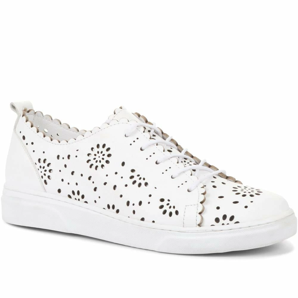 Bellissimo Scalloped Edge Lace-Up Trainers - BELAKMER35008 / 322 252 2 Bellissimo Scalloped Edge Lace-Up Trainers - BELAKMER35008 / 322 252