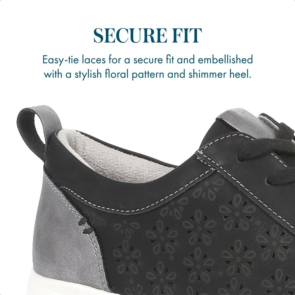 Pavers Wide Fit Lightweight Lace-Up Trainers - WBINS35015 / 321 594 11 Pavers Wide Fit Lightweight Lace-Up Trainers - WBINS35015 / 321 594