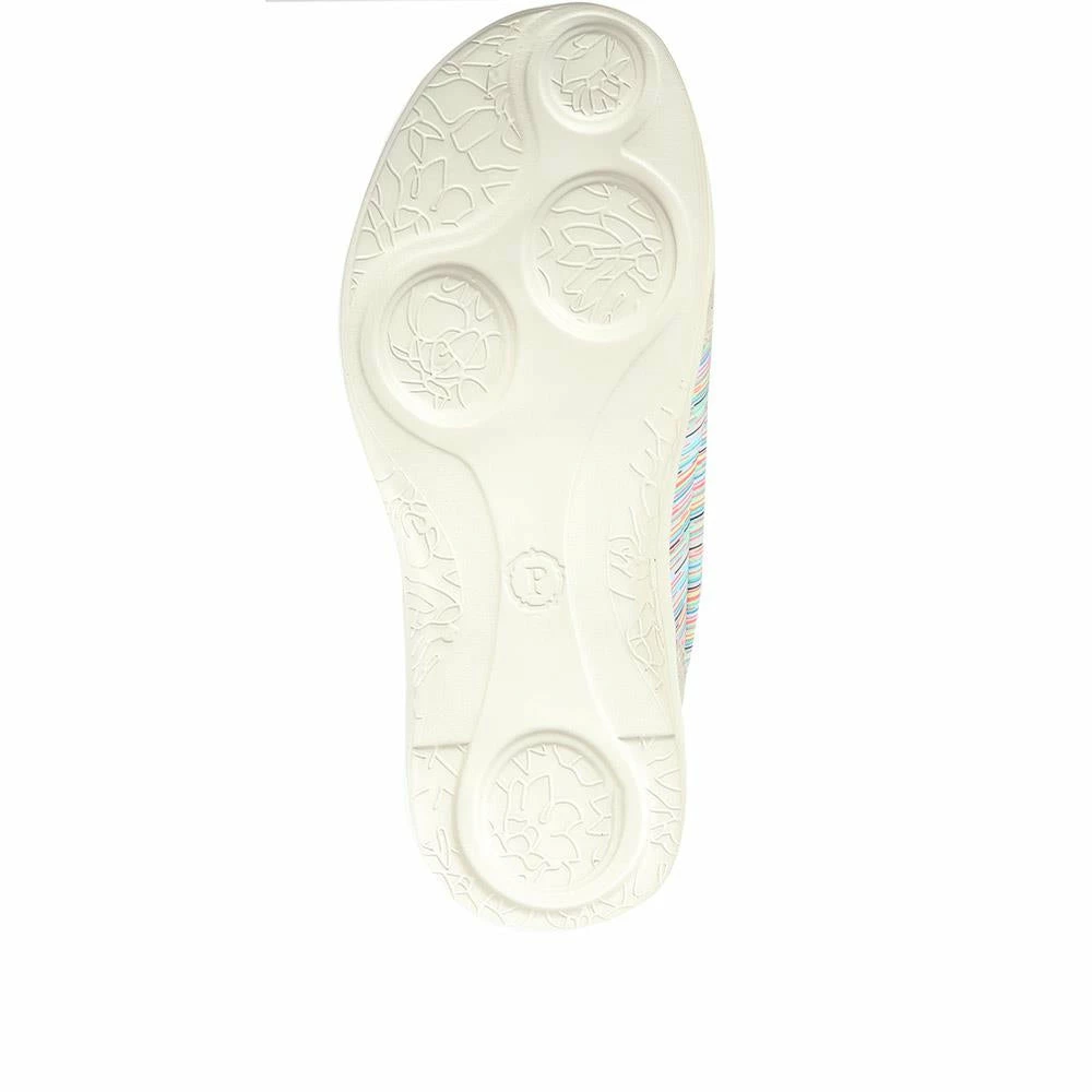 Pavers Wide Fit Slip-On Trainer Pumps - BRK33049 / 320 627 28 Pavers Wide Fit Slip-On Trainer Pumps - BRK33049 / 320 627