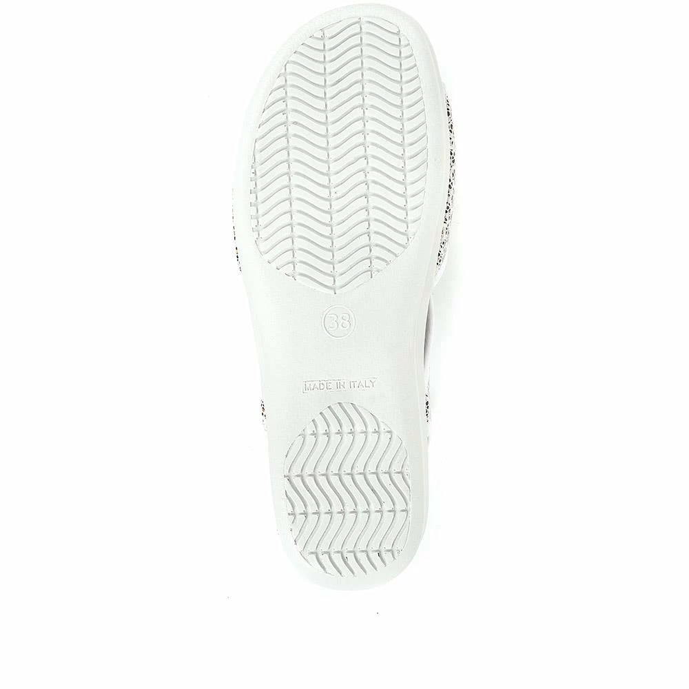 Pavers Wide Fit Leopard Print Pull-On Sandals - POLY33003 / 319 732 20 Pavers Wide Fit Leopard Print Pull-On Sandals - POLY33003 / 319 732