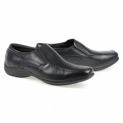 Pavers Wide Fit Leather Slip On Shoes - KAMP1900 / 300 237
