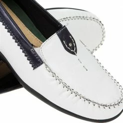 Pavers Leather Moccasin With Contrasting Trim - KEMP1752 / 126 432 35 Pavers Leather Moccasin With Contrasting Trim - KEMP1752 / 126 432