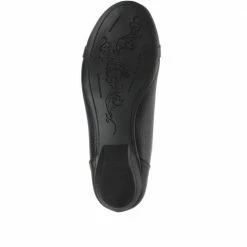 Pavers Wide Fit Slip On Pump - WBINS26029 / 310 595