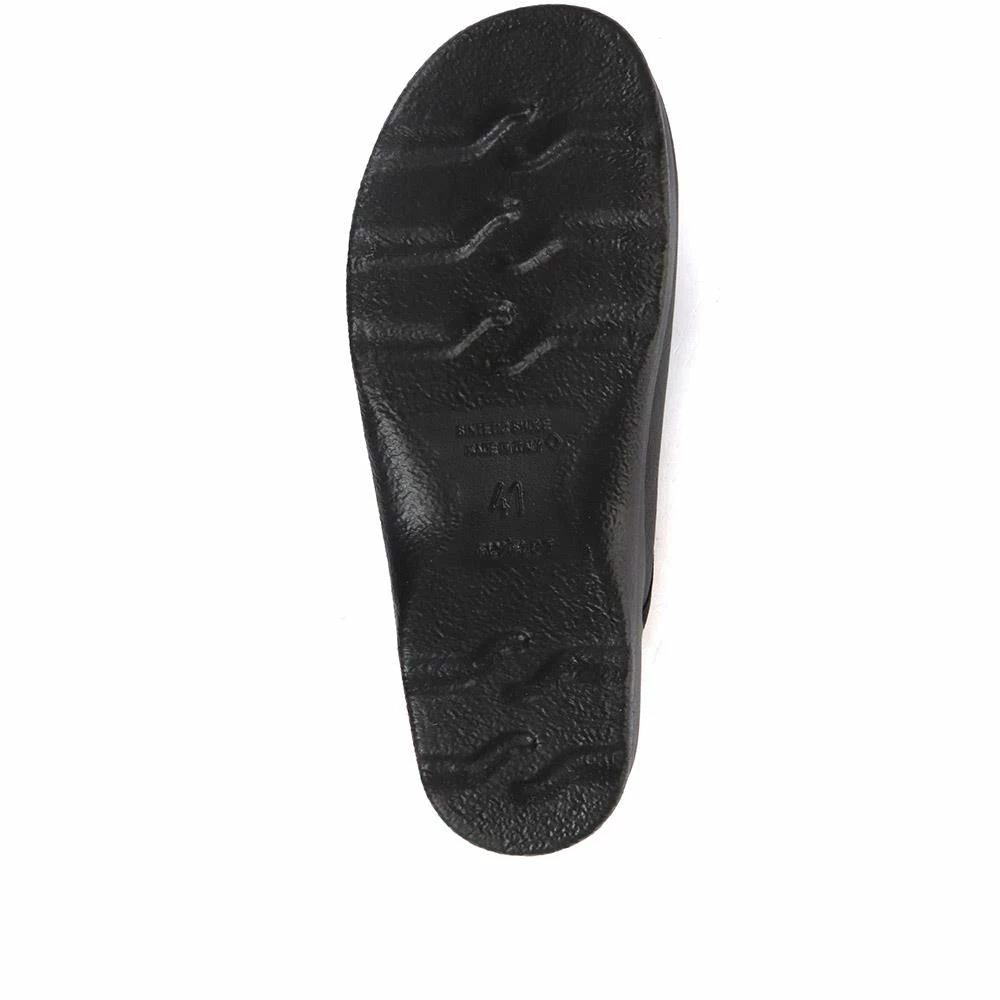 Fly Flot Wide Fit Slip On Clogs - FLY28008 / 313 116 Mule 7 Fly Flot Wide Fit Slip On Clogs - FLY28008 / 313 116 Mule