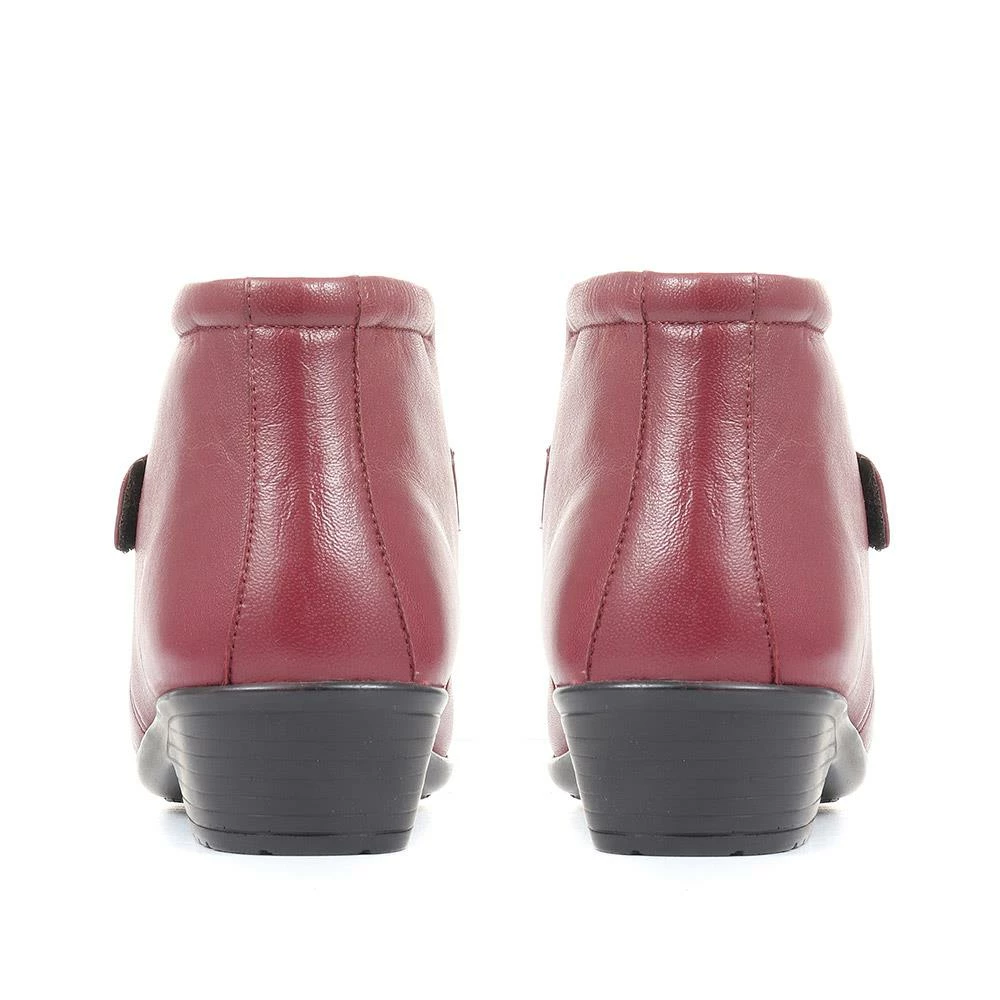 Pavers Wide Fit Leather Ankle Boots - KF28026 / 313 332 9 Pavers Wide Fit Leather Ankle Boots - KF28026 / 313 332