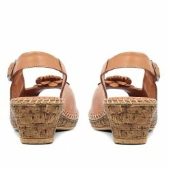 Pavers Leather Peep-Toe Sandal - OZAR29001 / 315 092 Sandals