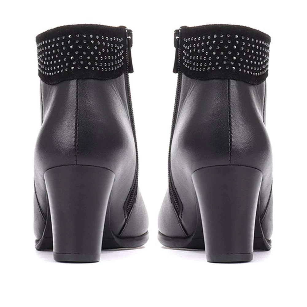 Pavers Embellished Leather Ankle Boot - OZKAN30000 / 317 041 Boots 4 Pavers Embellished Leather Ankle Boot - OZKAN30000 / 317 041 Boots