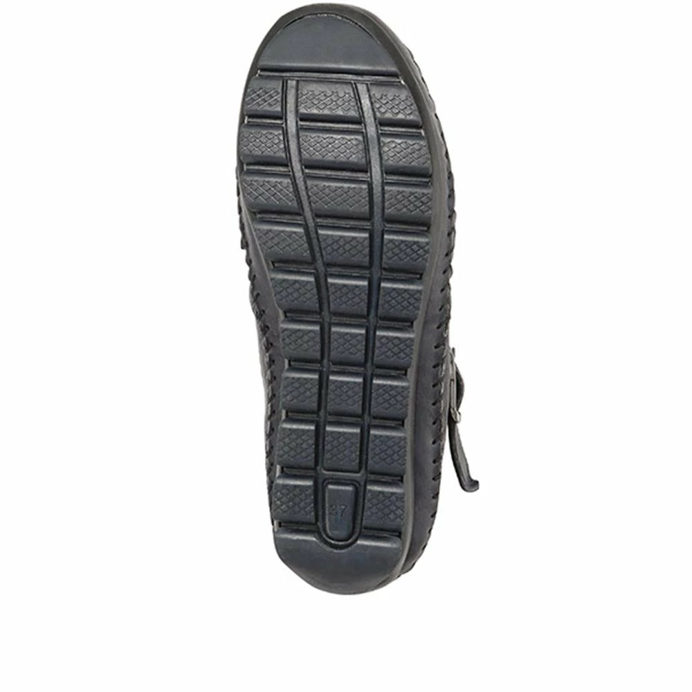 Kinloch Pull-On Leather Ankle Boot - SIMIN30500 / 316 979 Boots 11 Kinloch Pull-On Leather Ankle Boot - SIMIN30500 / 316 979 Boots