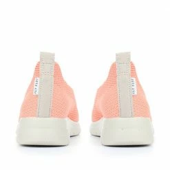 Fly Flot Wide Fit Slip On Sneakers / 313 788
