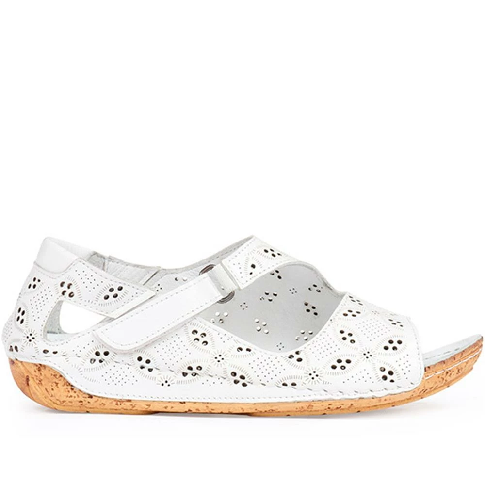 Pavers Leather Flat Sandals - KARY29011 / 315 353 20 Pavers Leather Flat Sandals - KARY29011 / 315 353