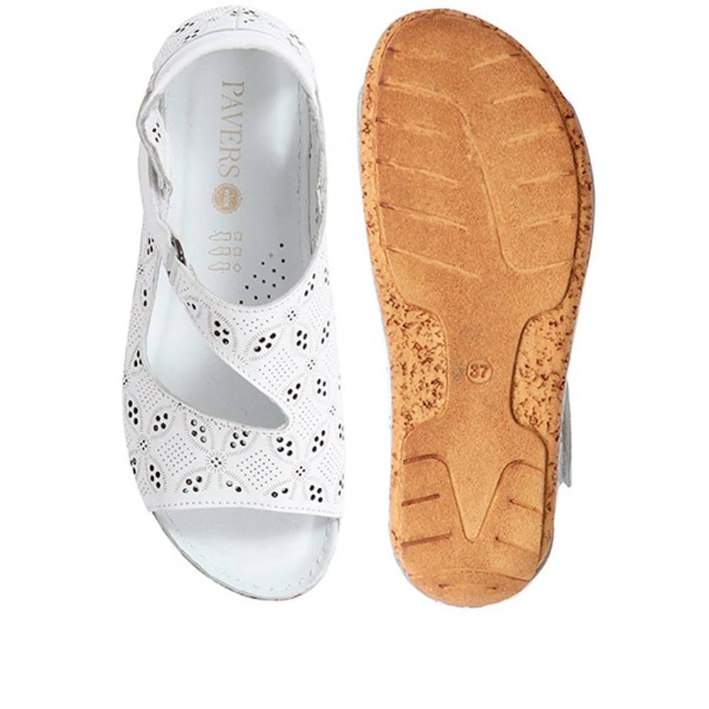 Pavers Leather Flat Sandals - KARY29011 / 315 353 23 Pavers Leather Flat Sandals - KARY29011 / 315 353