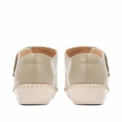 Pavers Ladies 3 Strap Patterned Leather Shoes - BASAN31009 / 317 979 / 317 979 29 Pavers Ladies 3 Strap Patterned Leather Shoes - BASAN31009 / 317 979 / 317 979