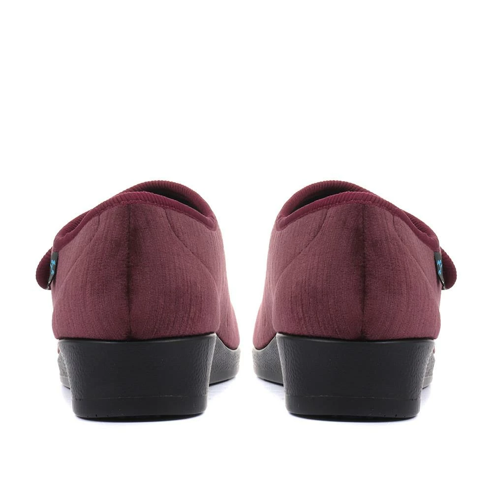 Fly Flot Adjustable Women's Slippers - FLY32019 / 318 594 10 Fly Flot Adjustable Women's Slippers - FLY32019 / 318 594