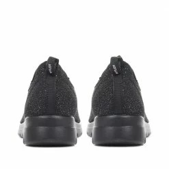 Fly Flot Wide Fit Slip On Sneakers / 318 571