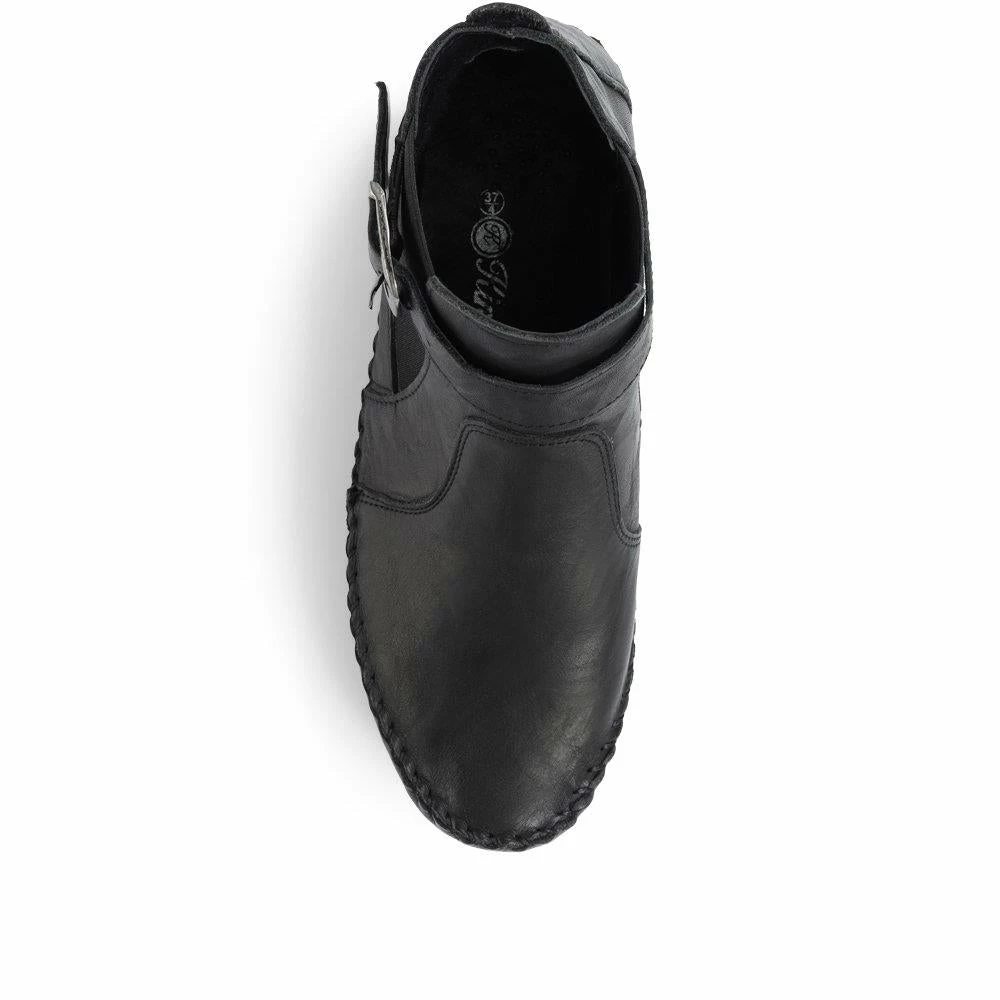 Kinloch Pull-On Leather Ankle Boot - SIMIN30500 / 316 979 Boots 27 Kinloch Pull-On Leather Ankle Boot - SIMIN30500 / 316 979 Boots