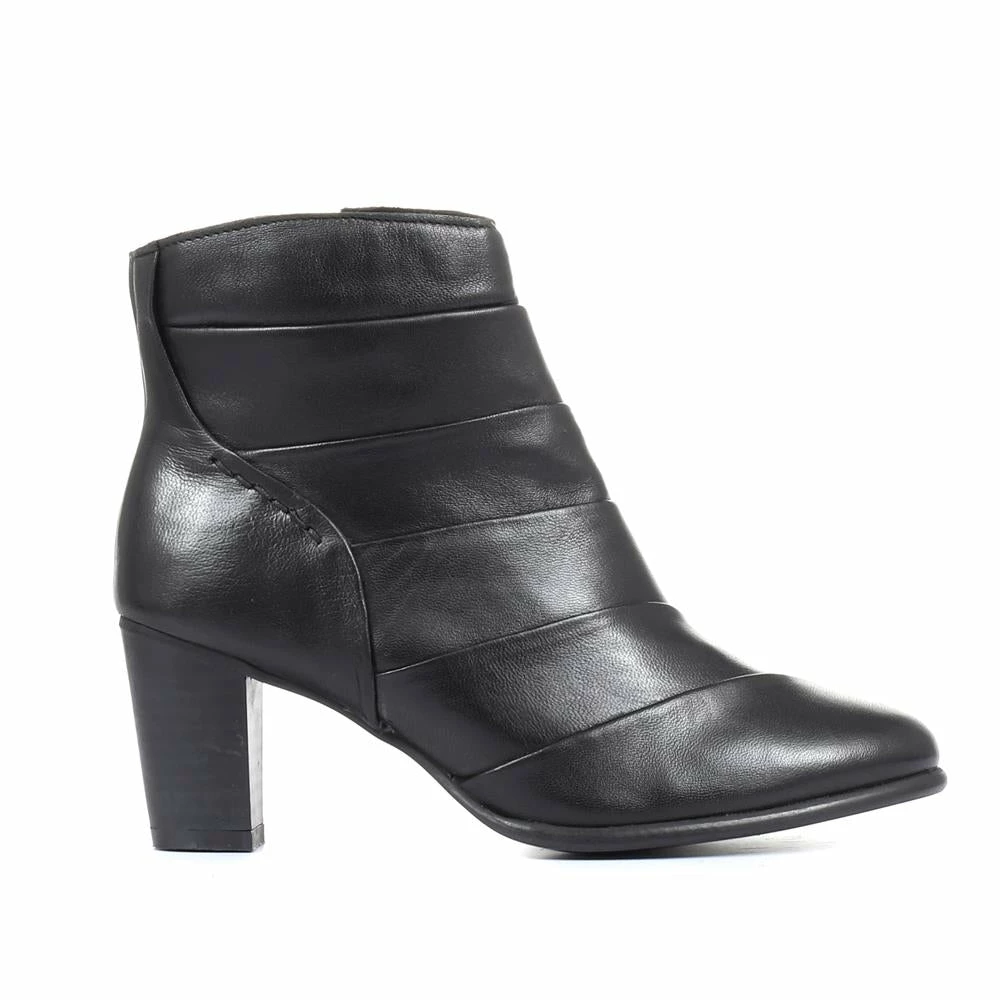 Pavers Heeled Ankle Boots - VIROL32005 / 318 898 2 Pavers Heeled Ankle Boots - VIROL32005 / 318 898